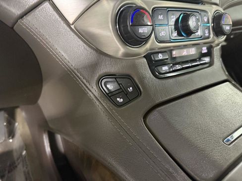 Used 2018 GMC Yukon XL Denali w/ Denali Ultimate Package AWD/4WD image 22