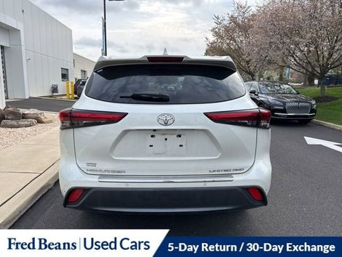 Used 2021 Toyota Highlander Limited image 5