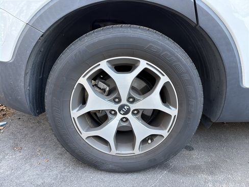 Used 2020 Kia Telluride EX w/ Towing Package image 12