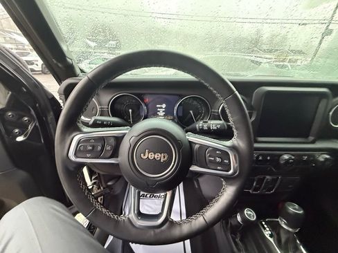 Used 2023 Jeep Wrangler Unlimited Sahara w/ Cold Weather Group image 36