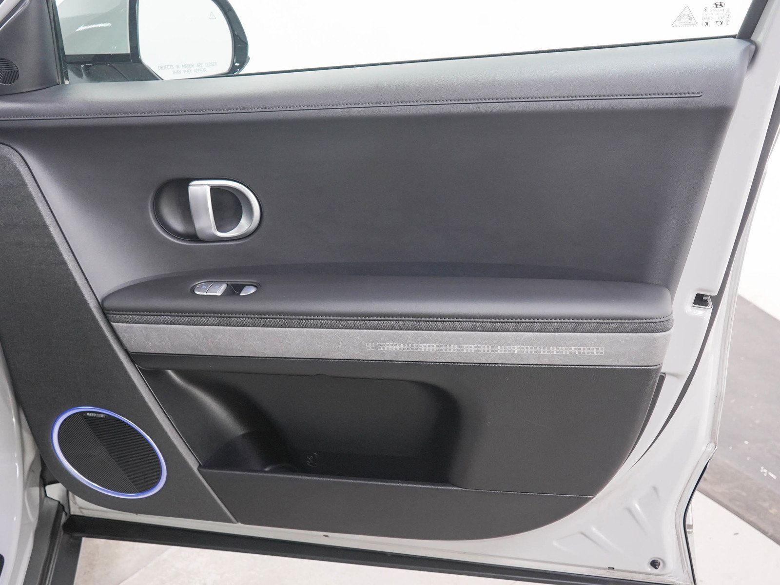 Certified 2024 Hyundai Ioniq 5 Limited AWD/4WD image 12