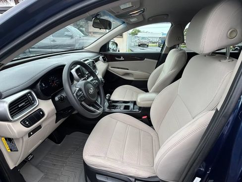 Used 2017 Kia Sorento AWD image 26