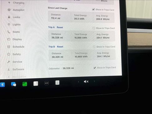 Used 2024 Tesla Model Y Long Range image 24