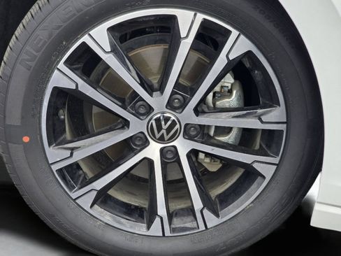 Used 2025 Volkswagen Jetta Sport FWD image 23