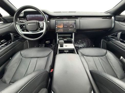 Used 2024 Land Rover Range Rover SE AWD/4WD image 12