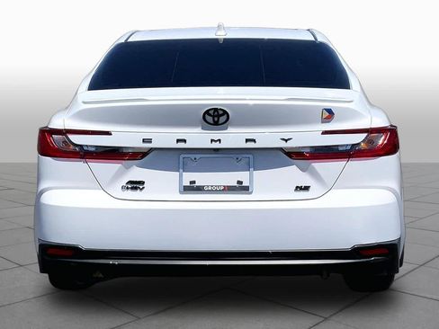 Used 2025 Toyota Camry SE w/ Convenience Package AWD/4WD image 5