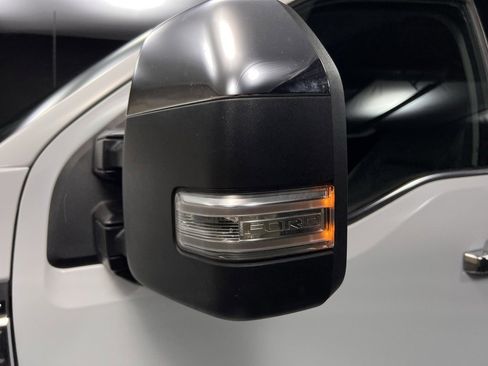 Used 2024 Ford F250 Lariat w/ Chrome Package image 31