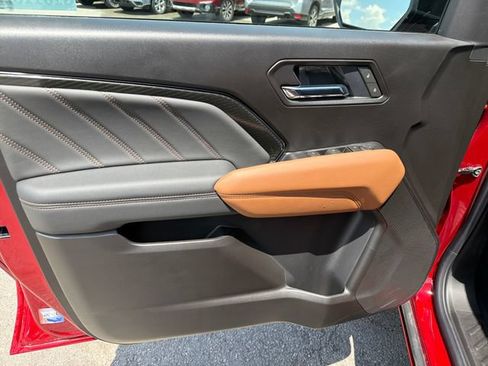New 2026 GMC Canyon AT4 AWD/4WD image 16