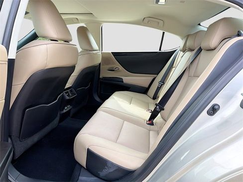 Used 2020 Lexus ES 350 w/ Premium Package image 21