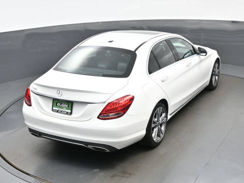Used 2018 Mercedes-Benz C 300 Sedan w/ Premium Package image 39