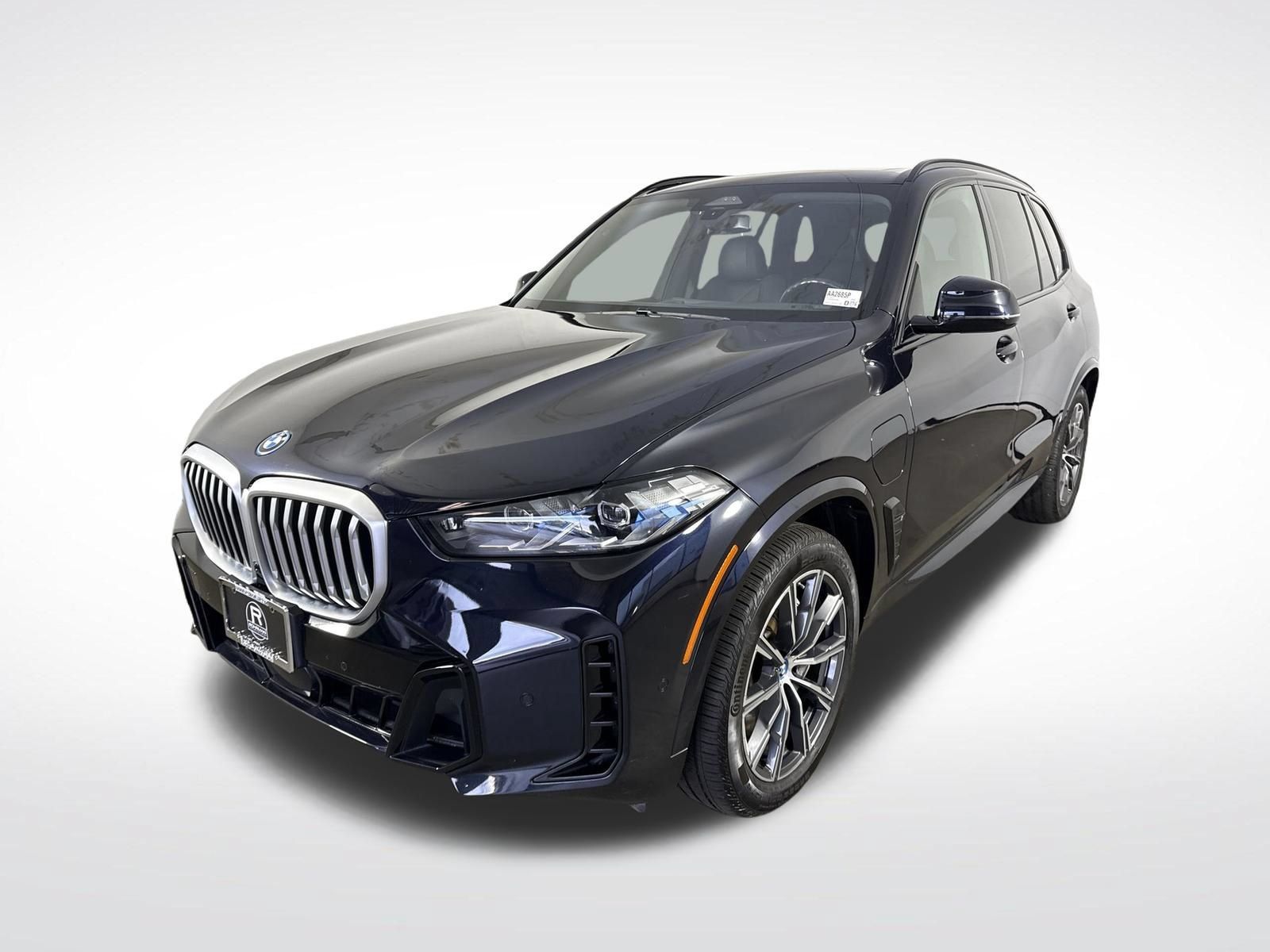 Used 2024 BMW X5 xDrive50e w/ M Sport Package AWD/4WD image 25