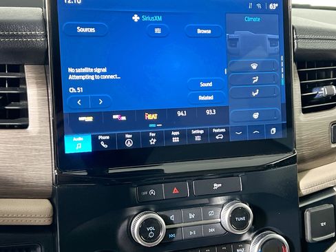 Used 2024 Ford Expedition Limited image 28