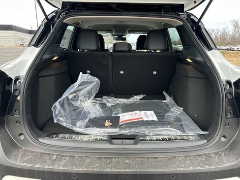 New 2026 Nissan Kicks SR w/ Illumination Package image 35