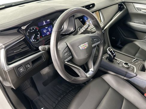 Used 2022 Cadillac XT6 Luxury image 10