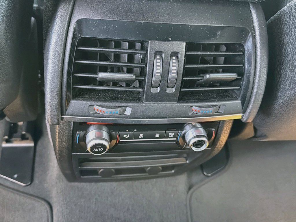 Used 2018 BMW X5 sDrive35i RWD image 19