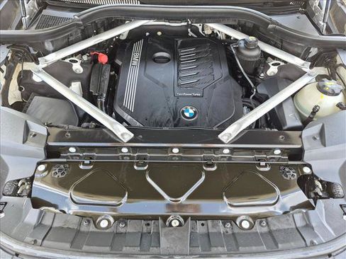 Used 2020 BMW X7 xDrive40i w/ M Sport Package AWD/4WD image 26
