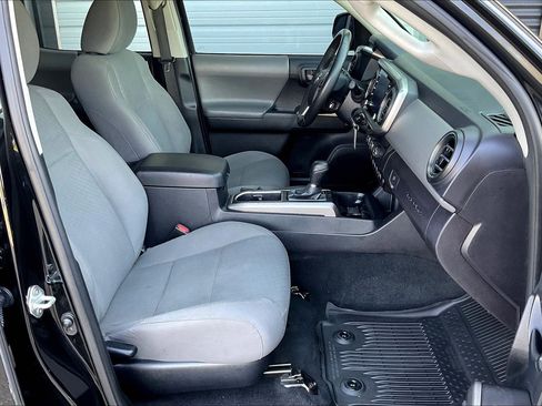 Used 2021 Toyota Tacoma SR5 image 21