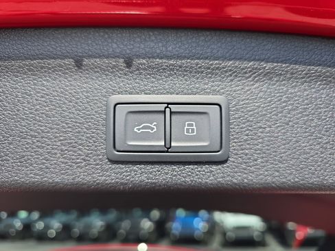 Used 2025 Audi Q3 2.0T Premium Plus w/ Premium Plus Package image 13