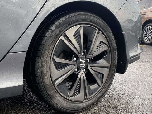 Used 2018 Honda Civic EX-L image 11