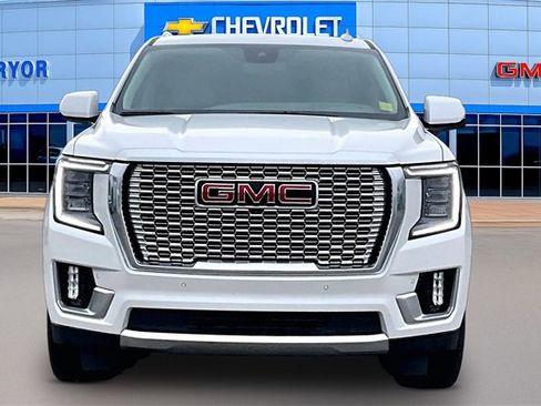 Used 2023 GMC Yukon Denali image 2