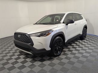 Used 2024 Toyota Corolla Cross L video 2