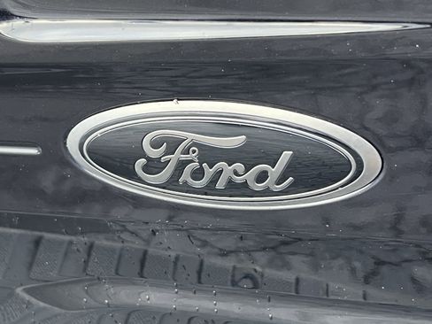 Used 2023 Ford F150 Platinum w/ FX4 Off-Road Package image 8