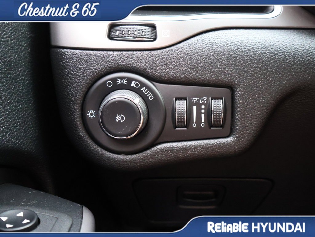 Used 2021 Jeep Cherokee Latitude Lux AWD/4WD image 30