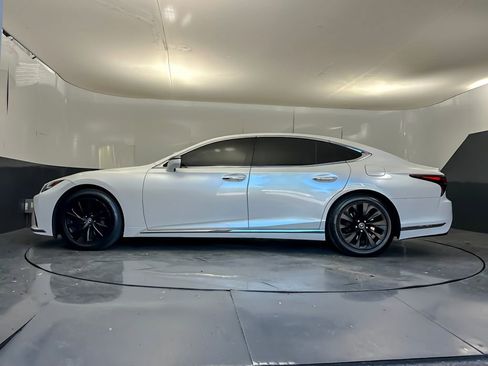 Used 2021 Lexus LS 500 w/ Accessory Package (Z1) RWD image 6