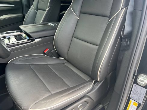 Certified 2026 Cadillac Escalade Sport w/ LPO, ONYX Package AWD/4WD image 12