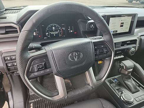 Used 2024 Toyota Tacoma SR5 AWD/4WD image 10