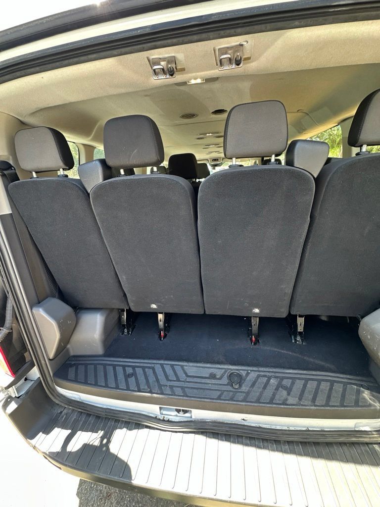 Certified 2024 Ford Transit 350 XLT RWD image 4