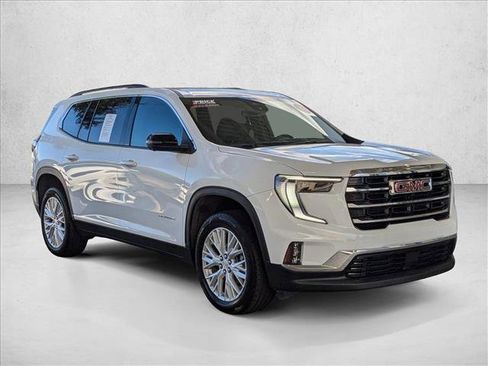 Used 2024 GMC Acadia Elevation image 3