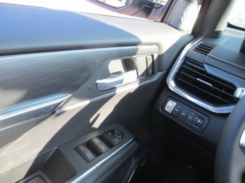 New 2026 GMC Acadia Elevation w/ Super Cruise Package AWD/4WD image 17