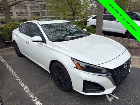 Used 2025 Nissan Altima 2.5 SV w/ SV Special Edition Package FWD image 6