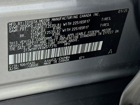 Used 2025 Toyota RAV4 XLE FWD image 12