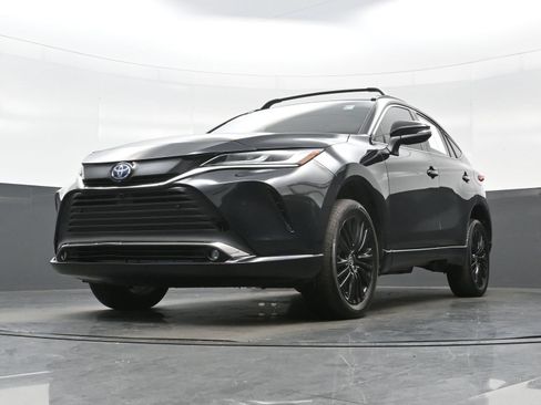 Used 2024 Toyota Venza Nightshade AWD/4WD image 28