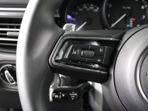 Certified 2026 Porsche Macan AWD/4WD image 14