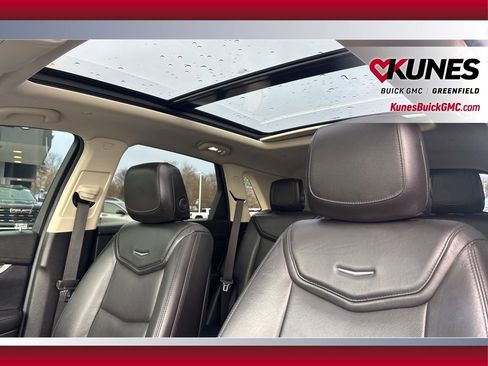 Used 2018 Cadillac XT5 Luxury w/ Driver Awareness Package image 19