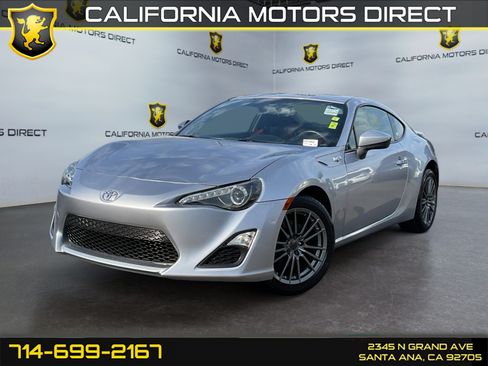 Used 2015 Scion FR-S RWD image 1