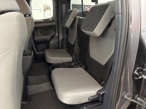 Used 2019 Toyota Tacoma SR w/ SX Package image 24