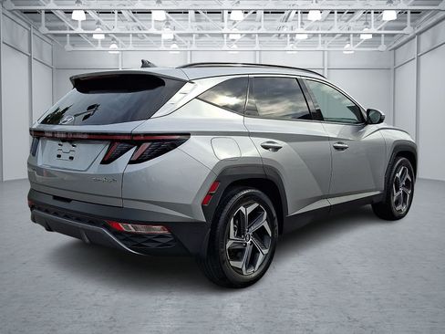 Certified 2024 Hyundai Tucson Limited AWD/4WD image 6