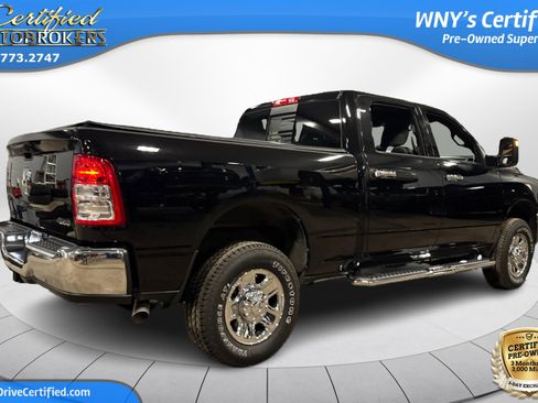 Used 2024 RAM 2500 Tradesman w/ Chrome Appearance Group image 7