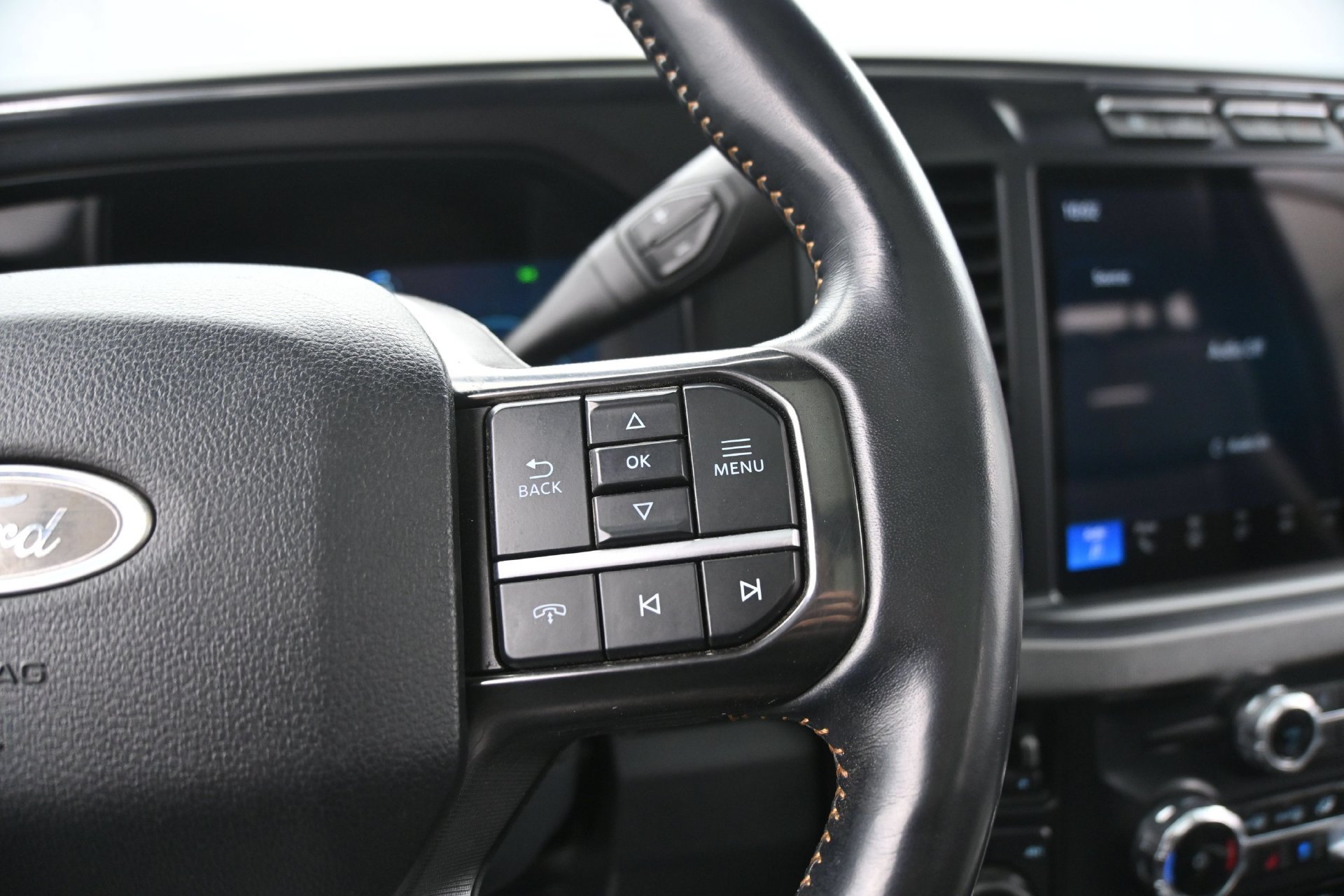 Used 2024 Ford F250 Platinum AWD/4WD image 23
