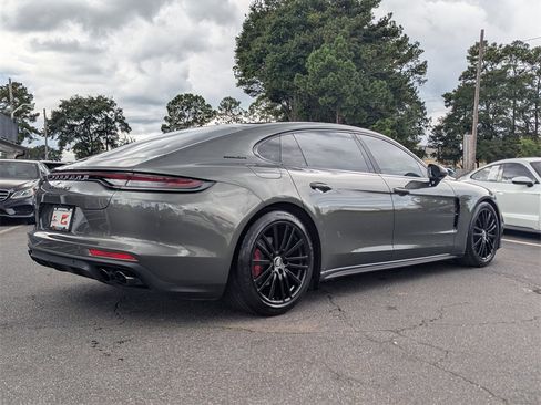 Used 2022 Porsche Panamera 4S Executive image 4