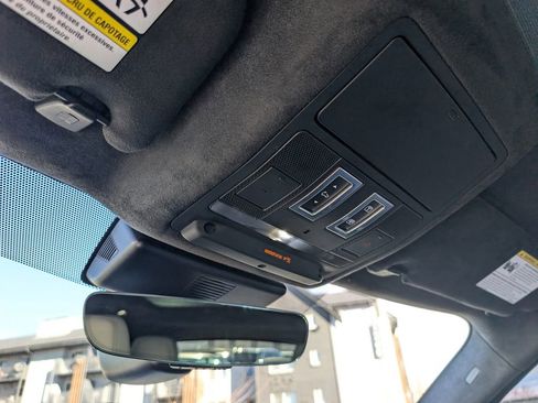 Used 2019 Jaguar F-PACE R-Sport image 28