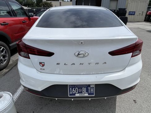 Used 2020 Hyundai Elantra SE w/ Cargo Package (C1) FWD image 5