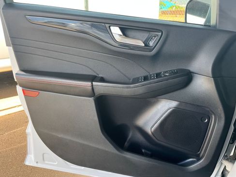 Used 2023 Ford Escape ST-Line image 20