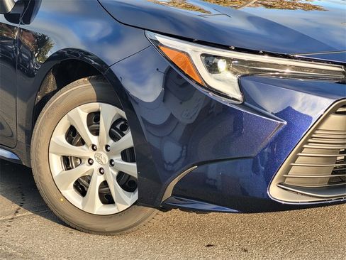 New 2026 Toyota Corolla LE image 3