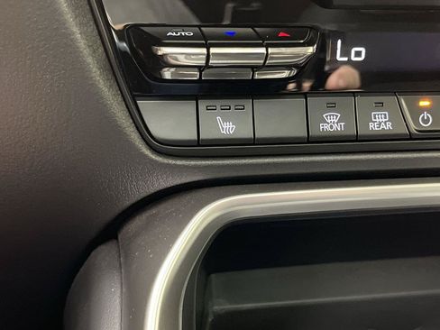 Certified 2024 MAZDA CX-90 3.3 Turbo w/ Preferred Plus AWD/4WD image 23