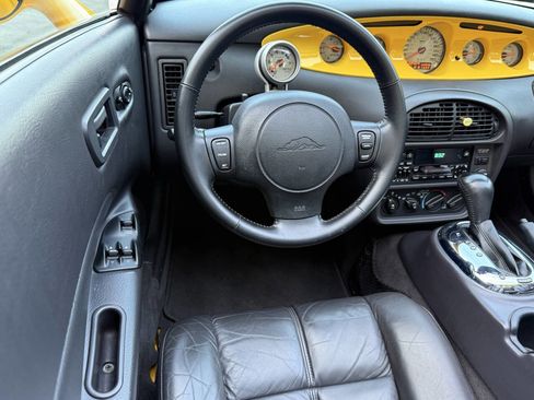 Used 2000 Plymouth Prowler image 32